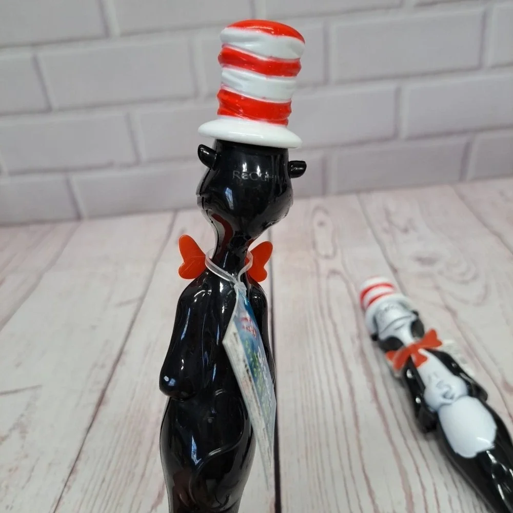 Lot Of 2, Dr. Seuss The Cat In The Hat Over-Sized 3-D Large Plastic Pens New